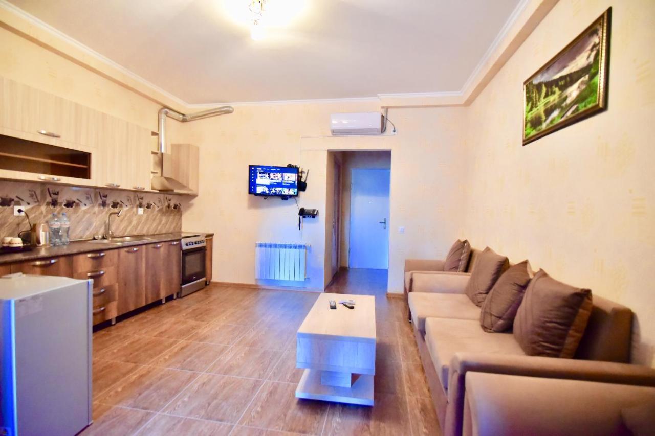 Hotel Blue Ridge Tbilisi Bagian luar foto